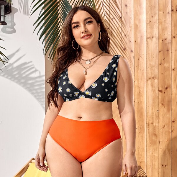

Plus Daisy Floral Knot Front Bikini Swimsuit, Multicolor
