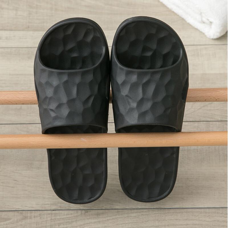 

Men Textured Shower Slippers, Black