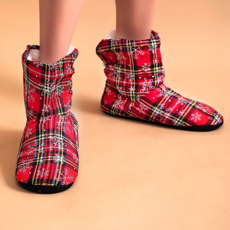 

Snowflake & Plaid Pattern Slippers, Red