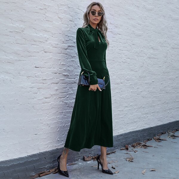

Tie Neck Velvet Dress, Dark green
