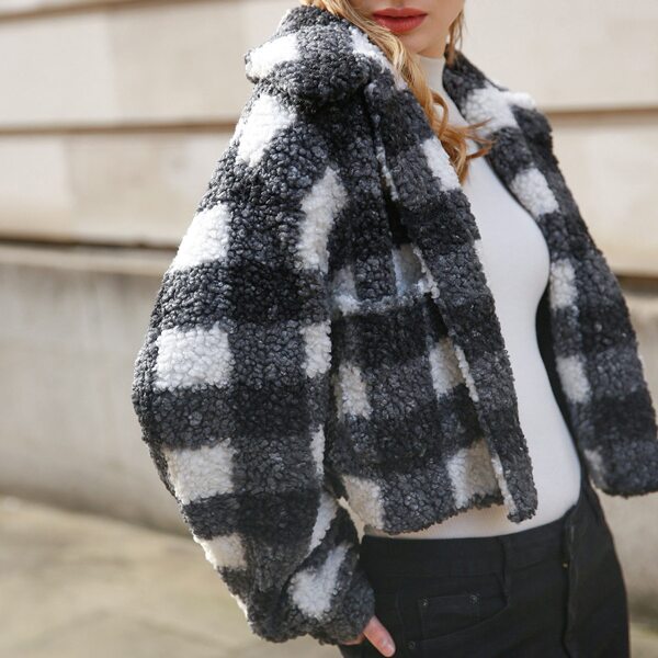 

Drop Shoulder Buffalo Plaid Teddy Jacket, Black and white