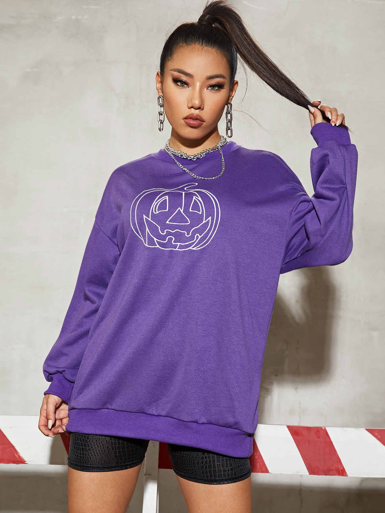 Drop Shoulder Halloween Print Pullover thumbnail