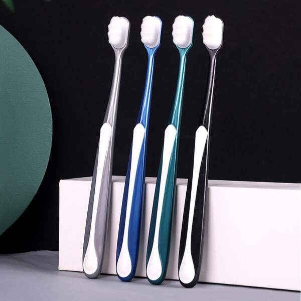 

1pc Random Color Toothbrush, Multicolor