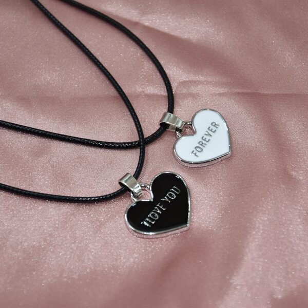

2pcs Couple Heart Charm Necklace, Black and white