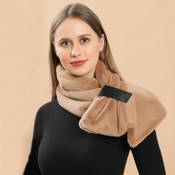 

Minimalist Short Scarf, Brown