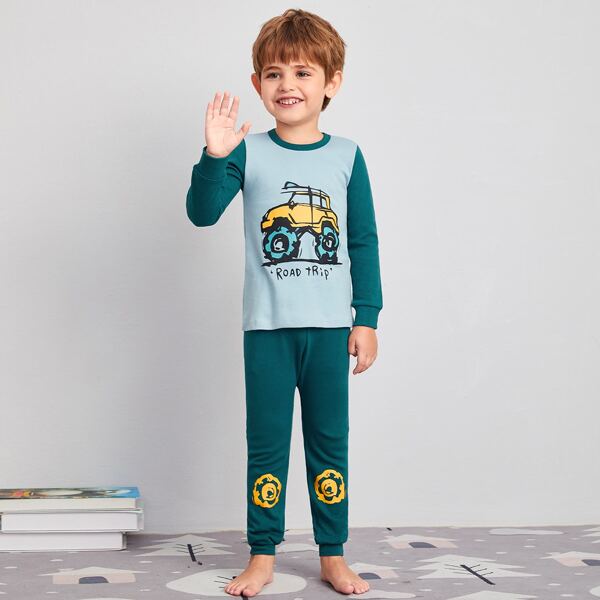 

Toddler Boys Vehicle Print Color Block PJ Set, Multicolor