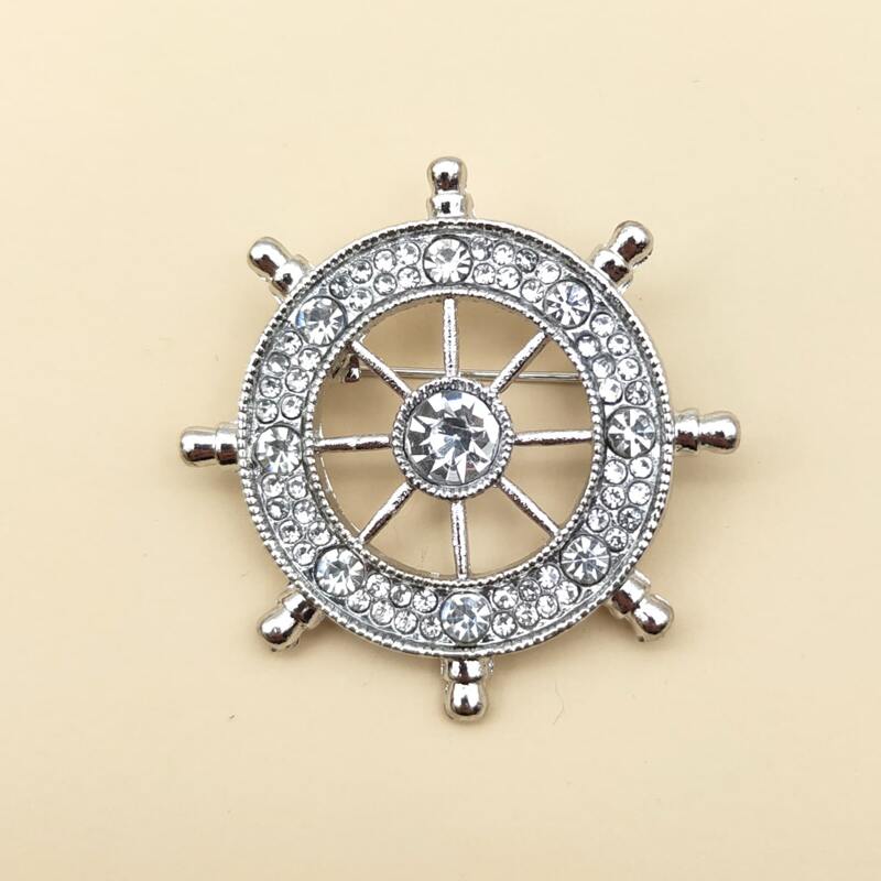 

Guys Rhinestone Rudder Brooch, Silver