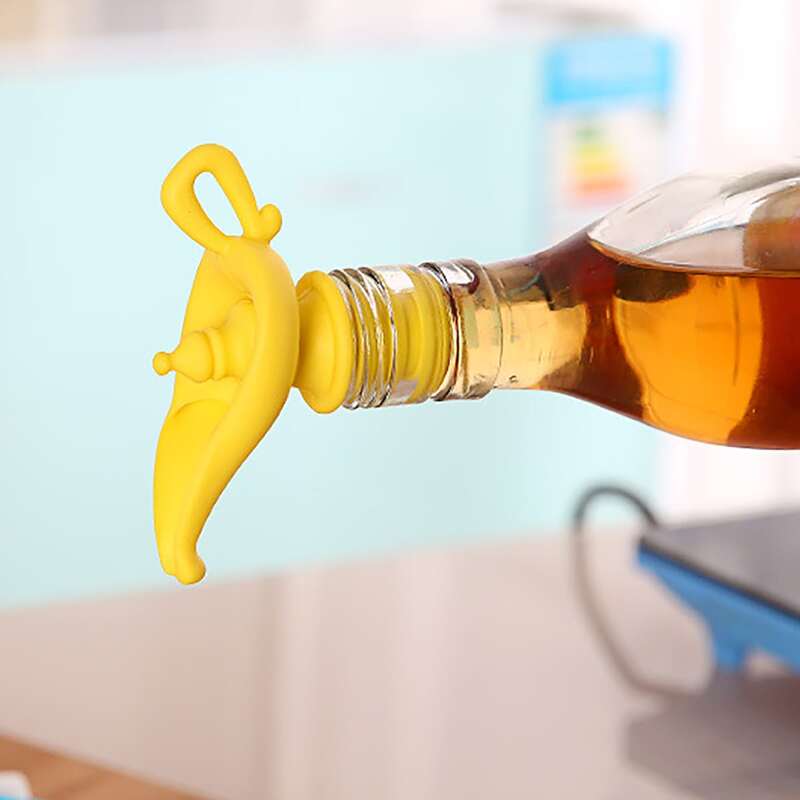 

1pc Random Color Hip Flask Pouring Bottle Stopper Dispenser, Multicolor