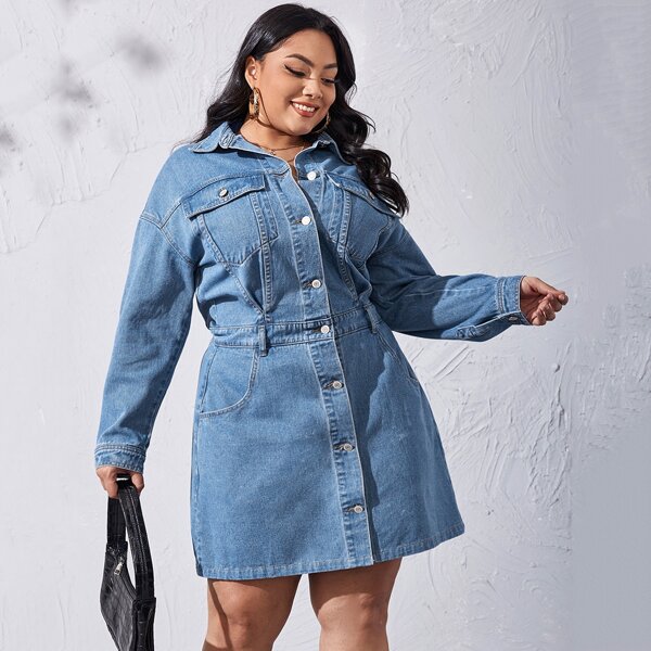 

Plus Flap Pocket Button Front Denim Dress, Light wash