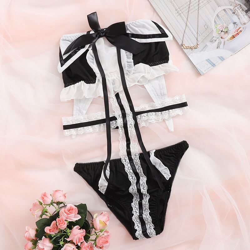 

Contrast Lace Ruffle Lingerie Set, Black and white