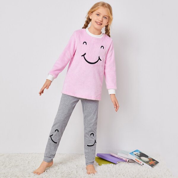 

Girls Cartoon Embroidery Teddy Top With Pants PJ Set, Multicolor