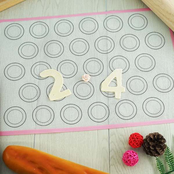 

Circle Pattern Silicone Kneading Pad, Baby pink