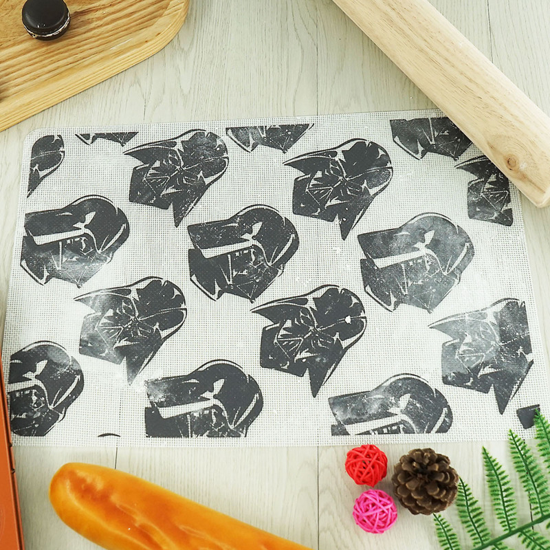 

Graphic Print Silicone Kneading Pad, Black