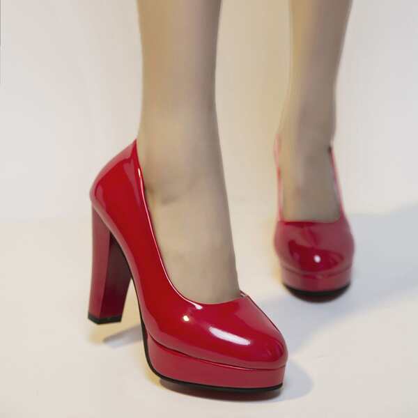 

Minimalist Chunky Court Heels, Red
