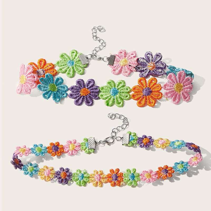 

2pcs Floral Embroidery Choker, Multicolor