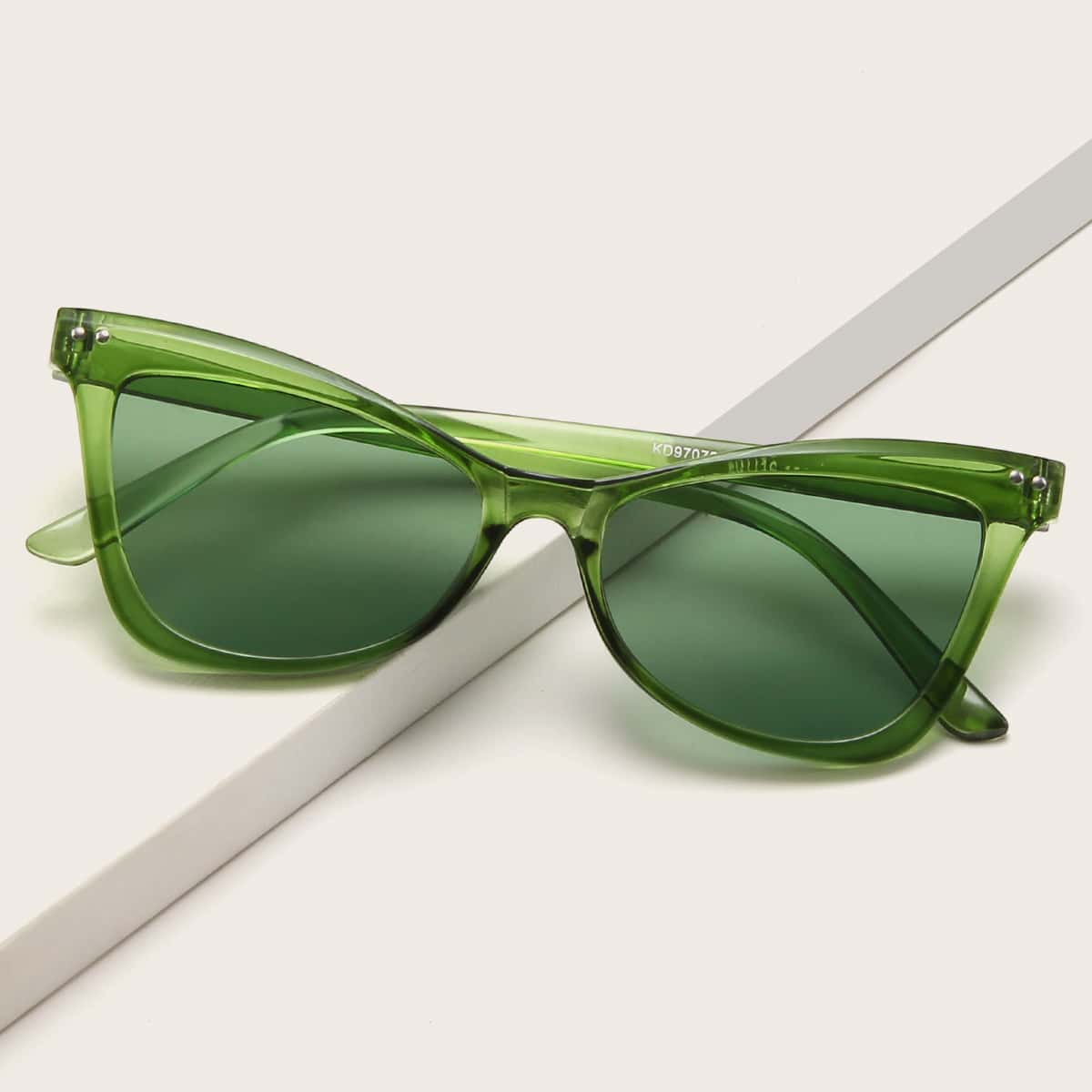 

Cat Eye Sunglasses