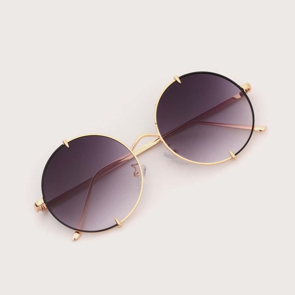 

Round Frame Sunglasses
