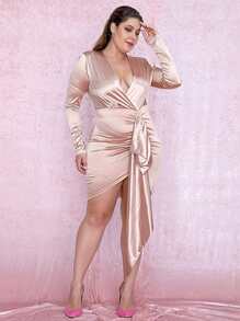 LOVE&LEMONADE Đầm Plus Size Vắt màu trơn Hấp dẫn - Màu Hồng baby - Xem 1