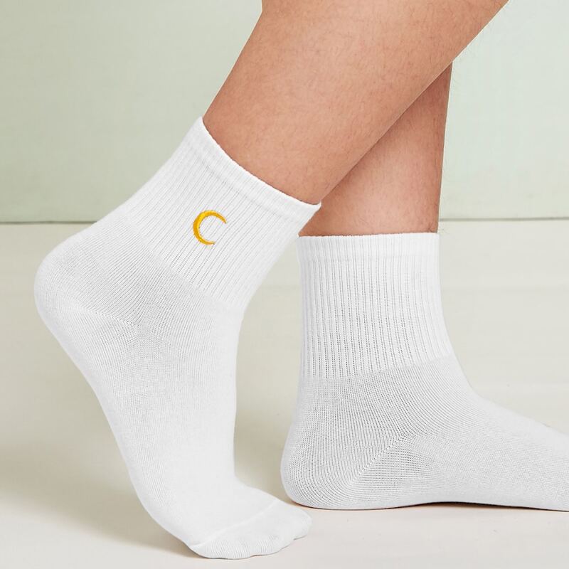 

Moon Embroidery Ankle Socks, White