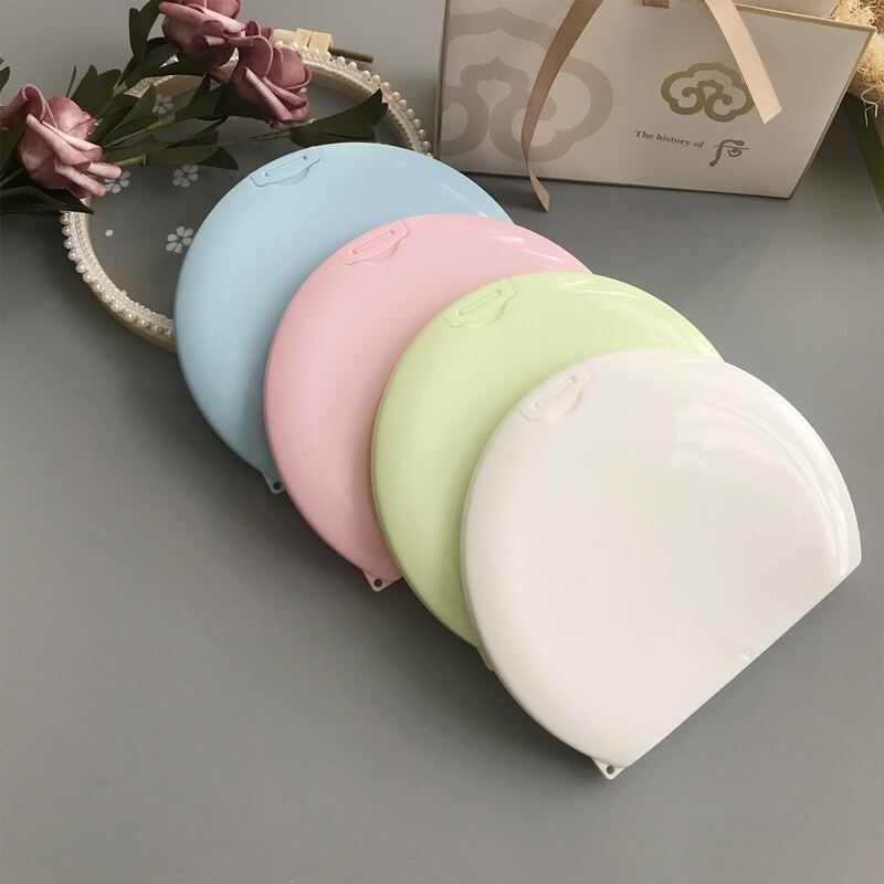 

1pc Random Portable Mask Storage Box, Multicolor