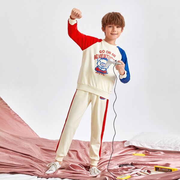 

Boys Slogan & Pig Print Pullover and Sweatpants Set, Beige