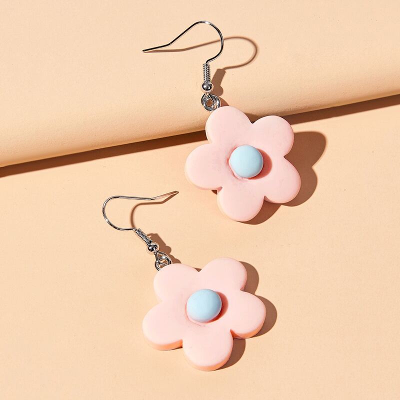 

Floral Drop Earrings, Baby pink