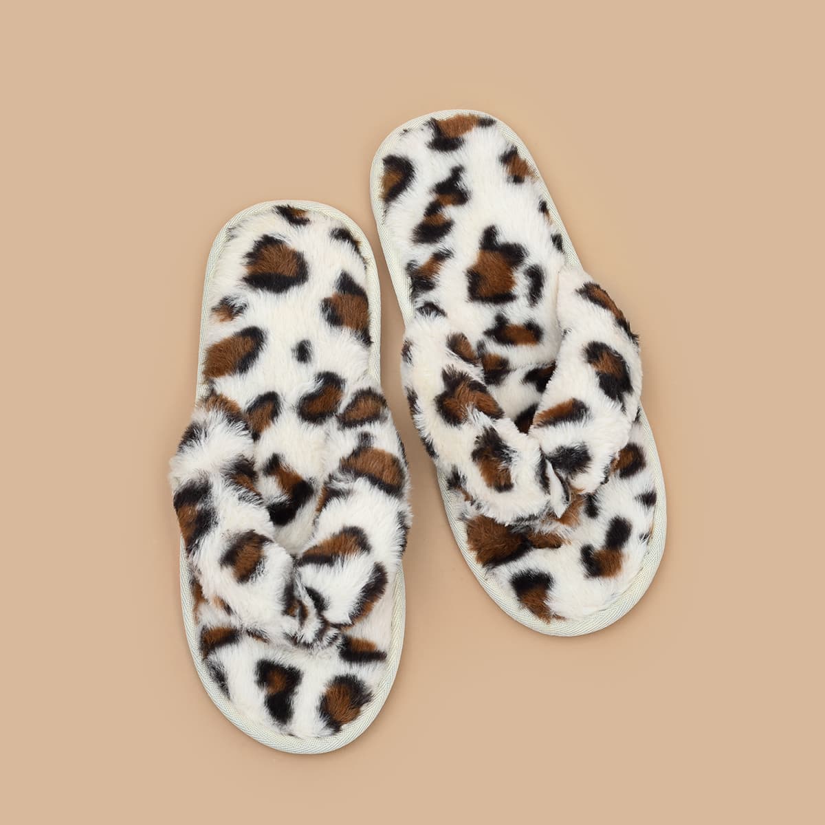 

Leopard Flip Flop Fluffy Slippers, Multicolor