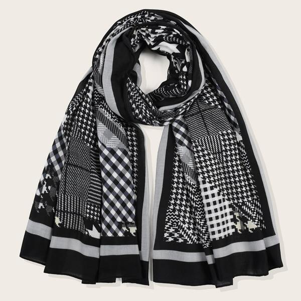 

Houndstooth Pattern Fringe Hem Scarf, Multicolor