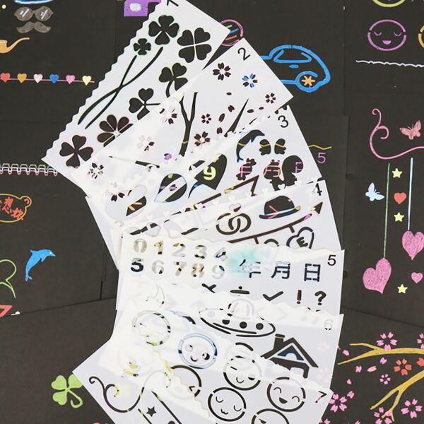 

8pcs Random Hollow Template Ruler, White