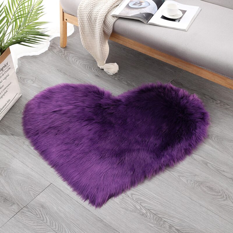 

1pc Heart Shaped Plush Carpet, Purple