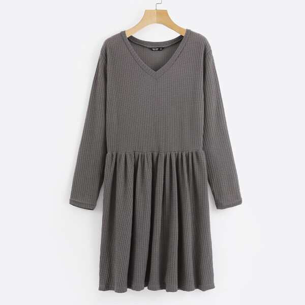 

Plus Solid V Neck A-line Dress, Dark grey