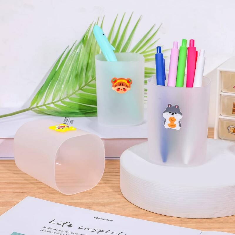

2pcs Random Cartoon Graphic Pen Holder, White