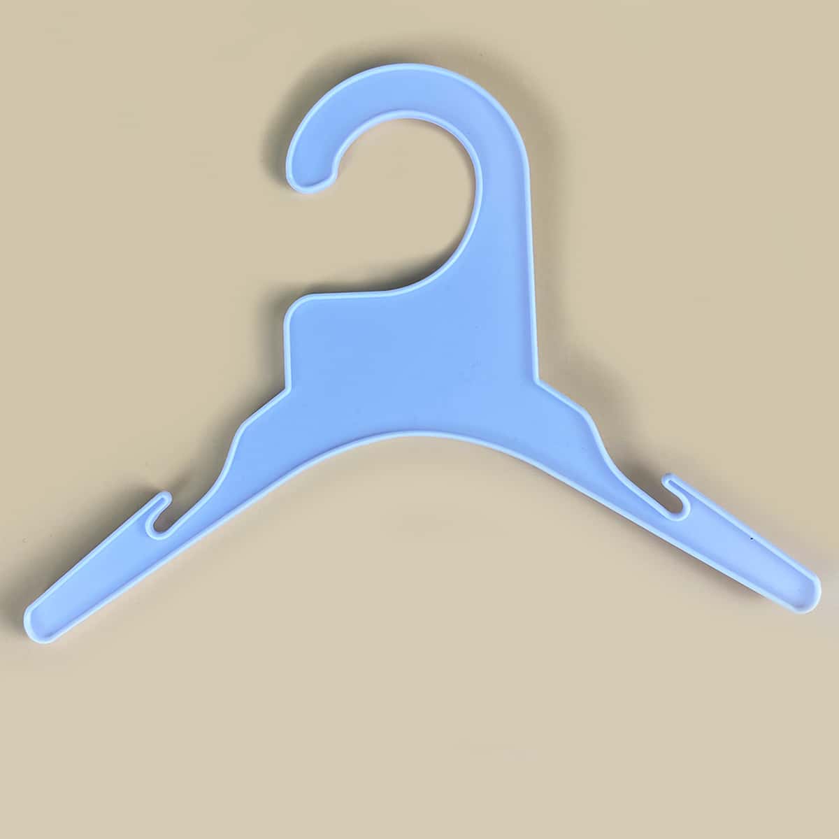 

1pc Solid Clothes Hanger, Blue