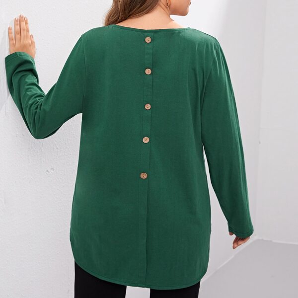 

Plus Button Back Curved Hem Tee, Green