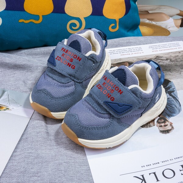 

Toddler Boys Letter Graphic Velcro Strap Sneakers, Blue
