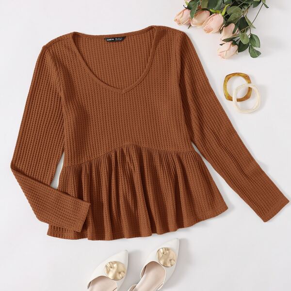 

Plus V-neck Ruffle Hem Waffle Knit Tee, Brown