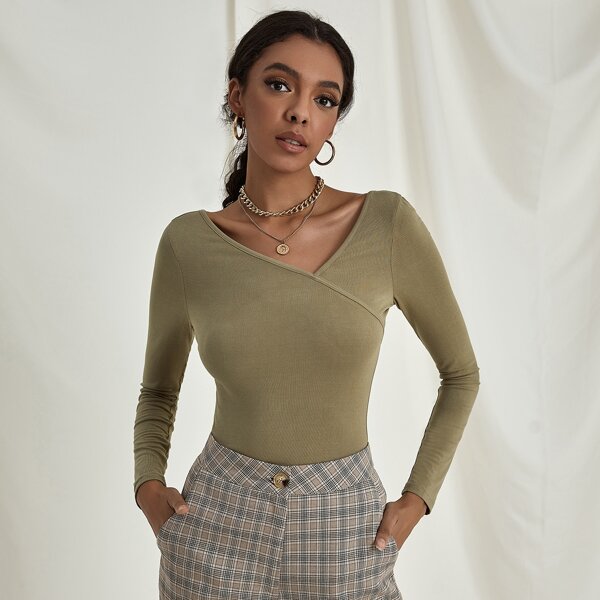 

Asymmetrical Neck Solid Fitted Tee, Army green