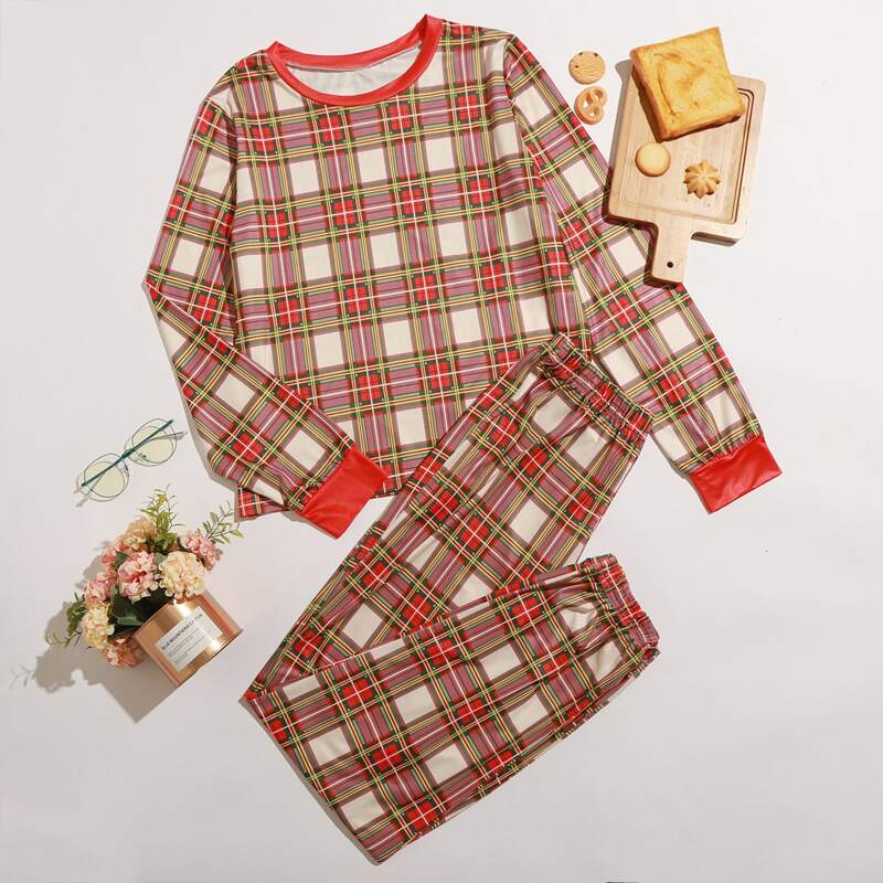 

Plaid Sweatshirt & Pants Lounge Set, Multicolor