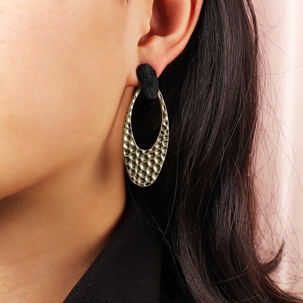 

Textured Oval Earrings, Multicolor