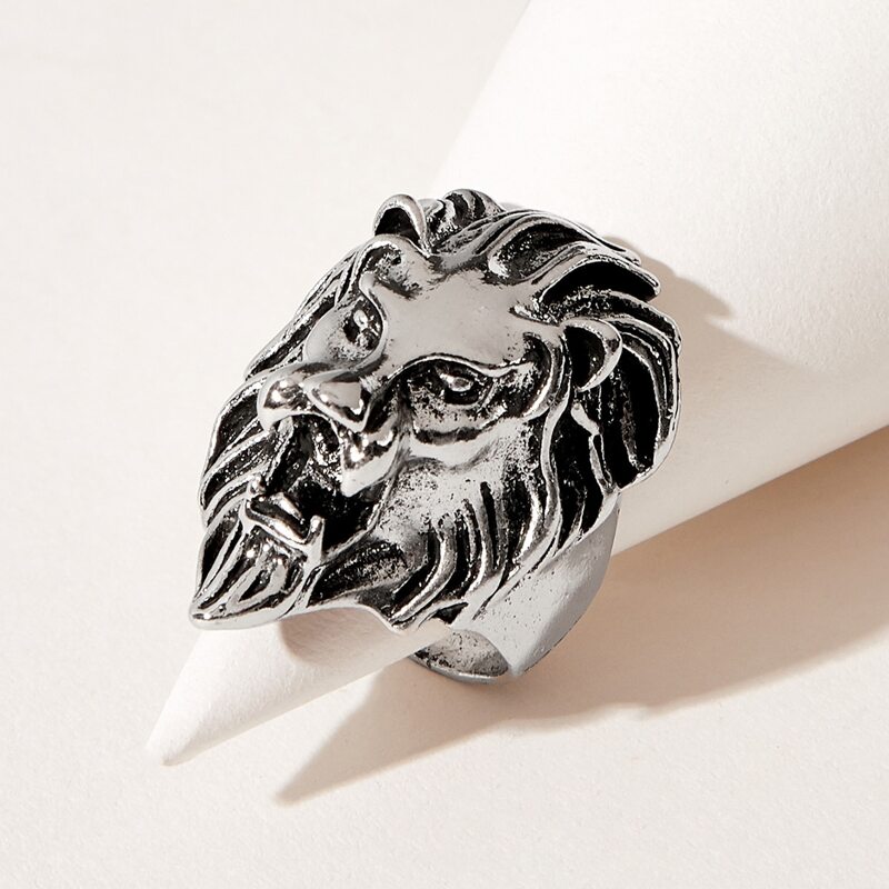 

Lion Head Ring, Antique silver
