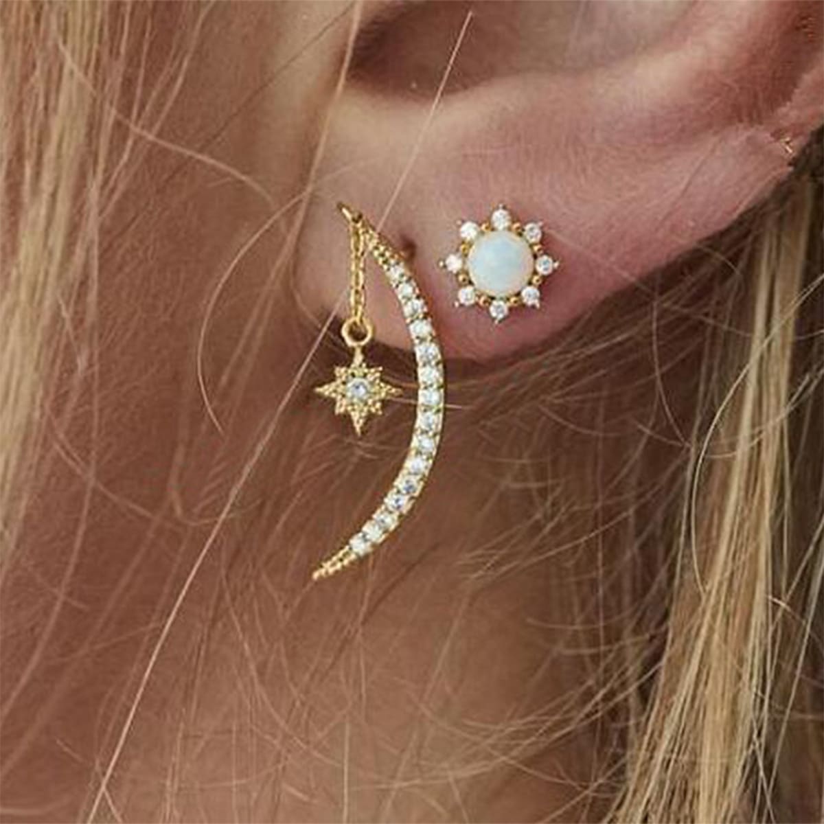 

2pcs Rhinestone Star & Moon Stud Earrings, Gold