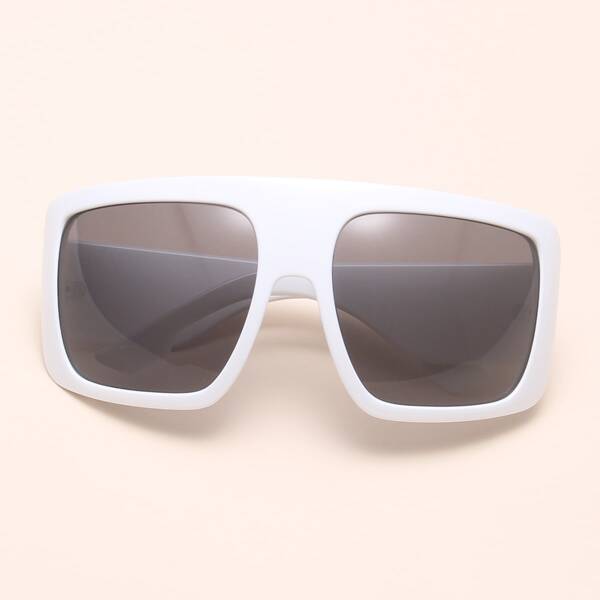 

Oversized Frame Sunglasses