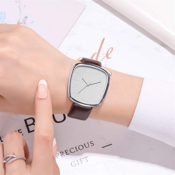 

Simple Design Pointer Quartz Watch