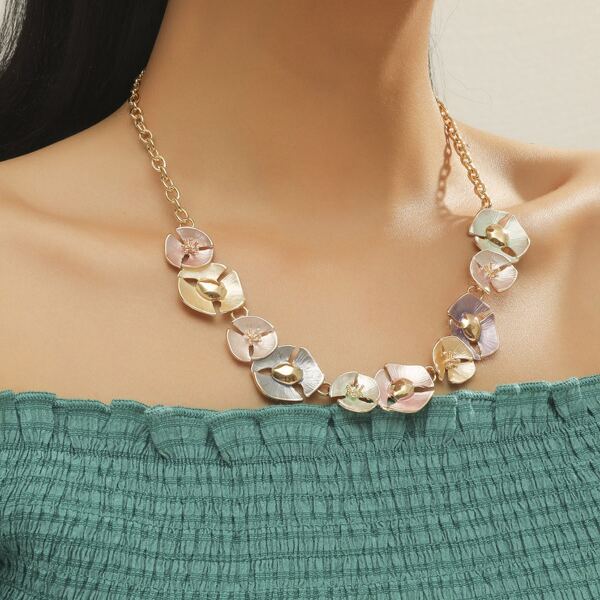 

Flower Detail Chain Necklace, Multicolor