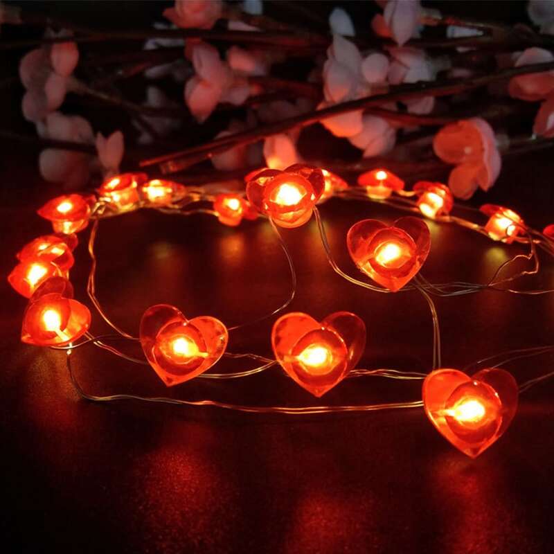 

2m String Light With 20pcs Heart Bulb, Yellow