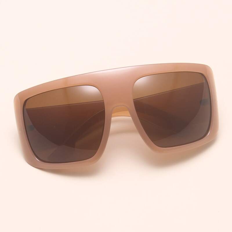 

Oversized Frame Tinted Lens Sunglasses