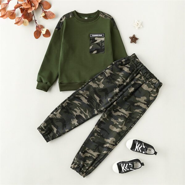 

Boys Camo Panel Letter Patched Sweatshirt With Pants, Green