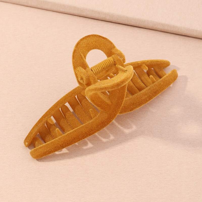 

Solid Hair Claw, Yellow