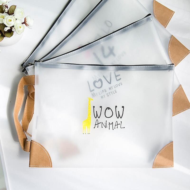 

1pc Random Letter Graphic File Pocket, Clear