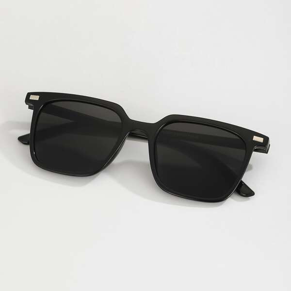

Men Tinted Lens Sunglasses, Black